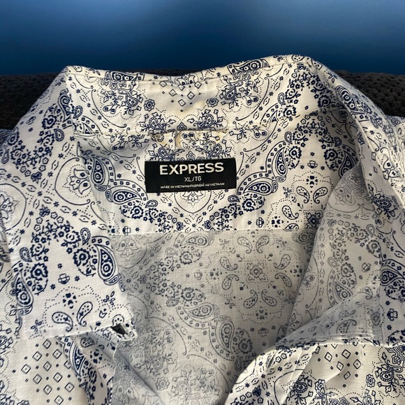 Express Button Up shirt - Picture 3 of 4